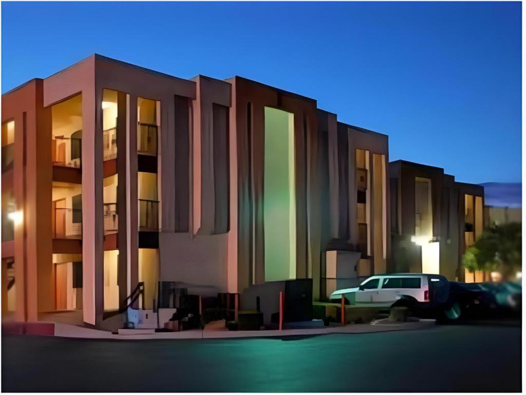 Nellis Suites At Main Gate Hotel Las Vegas Ngoại thất bức ảnh