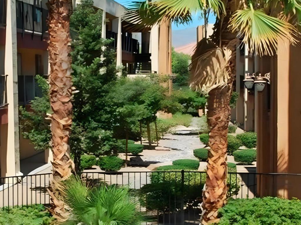 Nellis Suites At Main Gate Hotel Las Vegas Ngoại thất bức ảnh