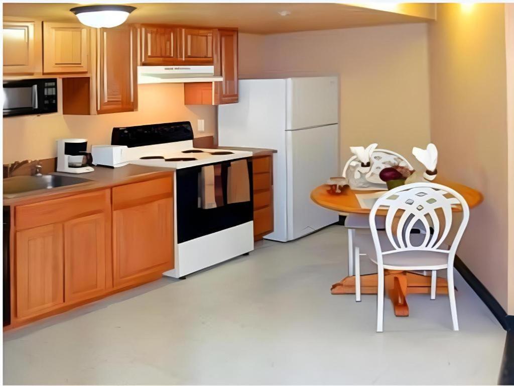 Nellis Suites At Main Gate Hotel Las Vegas Ngoại thất bức ảnh