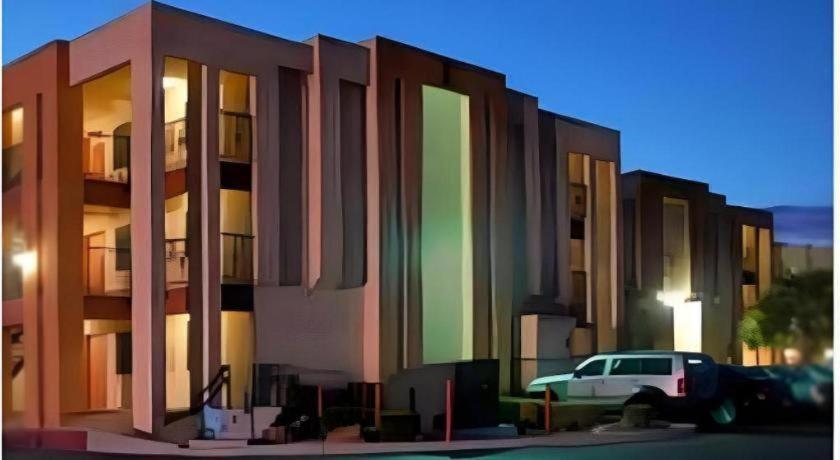 Nellis Suites At Main Gate Hotel Las Vegas Ngoại thất bức ảnh